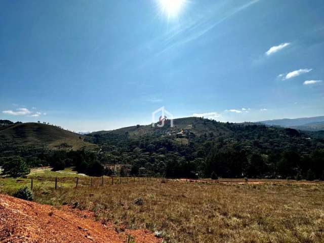 Terreno em condomínio fechado à venda no Descansopolis, Campos do Jordão  por R$ 320.000