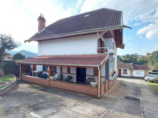 Casa com 3 quartos à venda no Jaguaribe, Campos do Jordão  por R$ 1.600.000