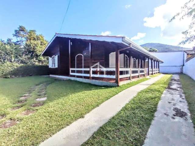 Casa com 3 quartos à venda na Enseada, Ubatuba  por R$ 700.000