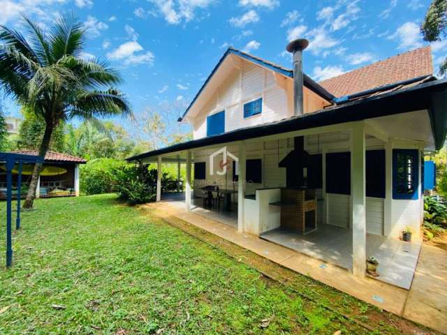 Casa em condomínio fechado com 4 quartos à venda no Santa Rita, Ubatuba  por R$ 1.500.000