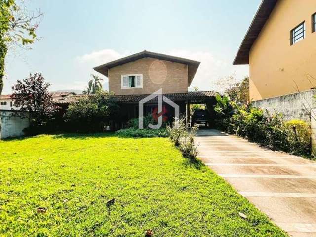 Casa com 6 quartos à venda em Toninhas, Ubatuba  por R$ 2.800.000