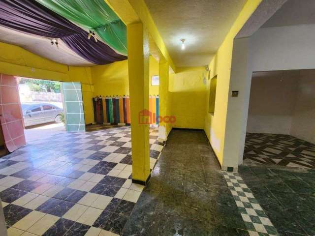 Barracão / Galpão / Depósito para alugar na General Cordolino de Azevedo, 81, Campo Grande, Rio de Janeiro, 300 m2 por R$ 1.800