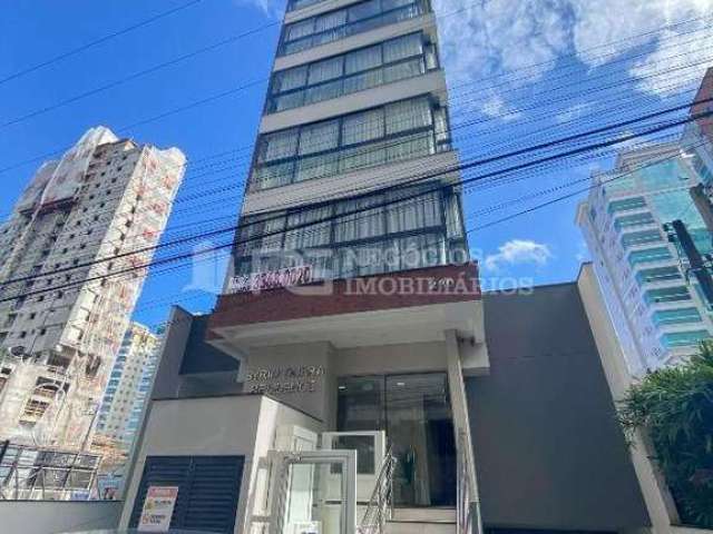 Apartamento mobiliado em meia praia, Meia Praia, Itapema - SC