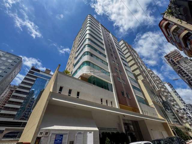 Apartamento a 50 metros do mar  , Meia Praia, Itapema - SC