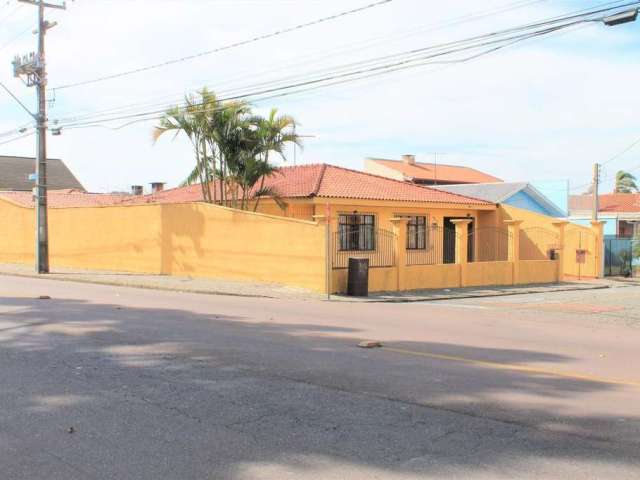 Casa para Venda em Curitiba, Cajuru, 5 dormitórios, 2 suítes, 3 banheiros, 3 vagas