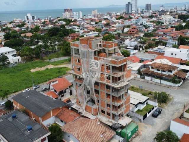 Apartamento 1 suíte + 2 quartos na Praia Central de Barra Velha