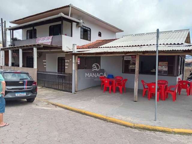 Sobrado com ponto comercial de esquina - São Cristóvão - Barra Velha - SC