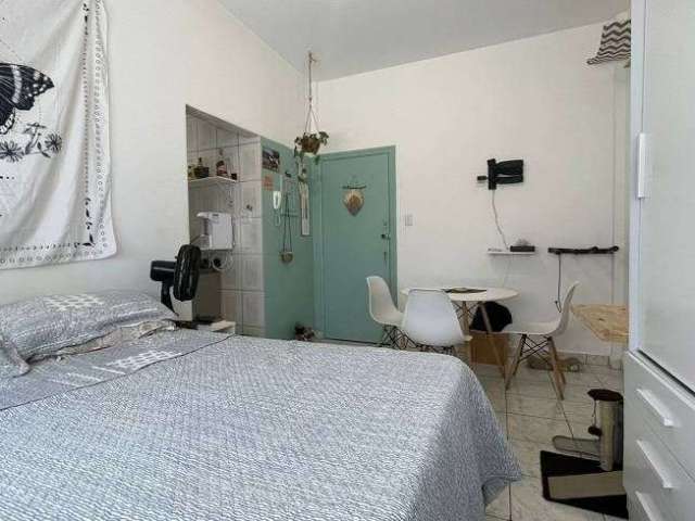 Kitnet com 1 dormitório à venda, 24 m² por R$ 215.000,00 - Boqueirão - Santos/SP