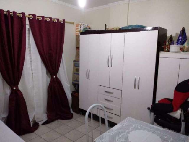 Apartamento residencial à venda, Parque São Vicente, São Vicente.