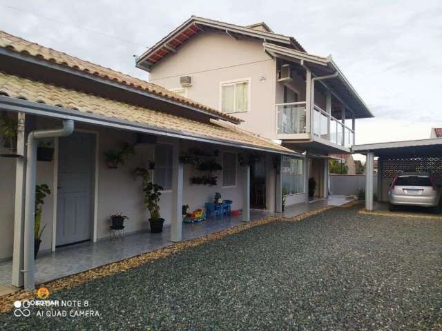 Casa à venda, 200 m² por R$ 750.000,00 - Itajuba - Barra Velha/SC