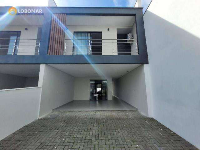 Sobrado com 3 dormitórios à venda, 146 m² por R$ 890.000,00 - Centro - Balneário Piçarras/SC