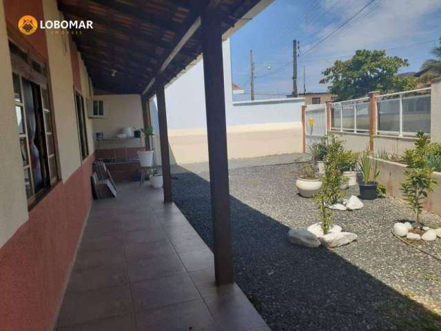 Casa com 3 dormitórios à venda, 150 m² por R$ 690.000,00 - Centro - Barra Velha/SC