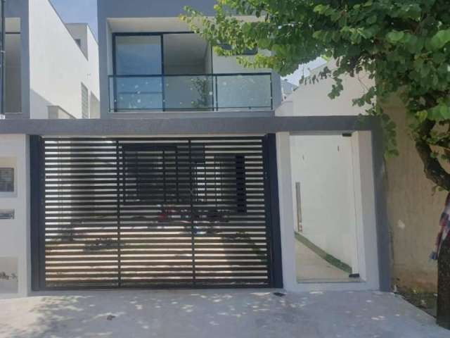 Casa com 3 quartos à venda no Jardim Provence, Volta Redonda  por R$ 930.000