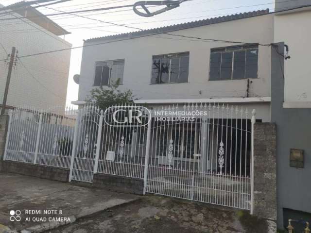 Casa com 3 quartos à venda no Voldac, Volta Redonda  por R$ 650.000