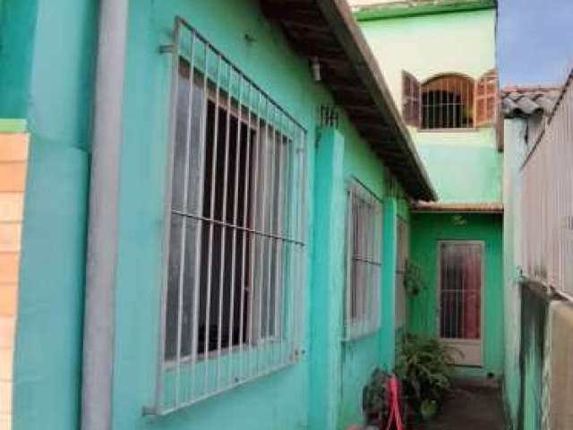 Casa com 4 quartos à venda na Vila Americana, Volta Redonda  por R$ 400.000