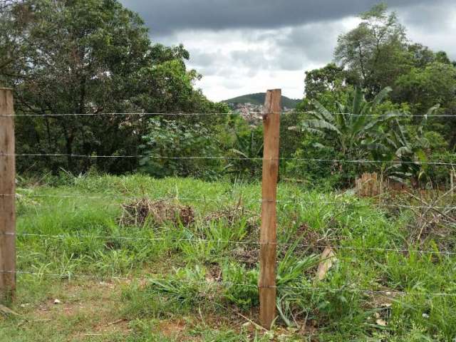 Terreno à venda no Belmonte, Volta Redonda  por R$ 125.000