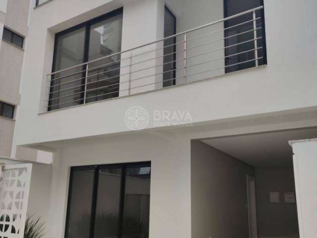 Casa triplex - quadra mar - centro de balnário camboriú