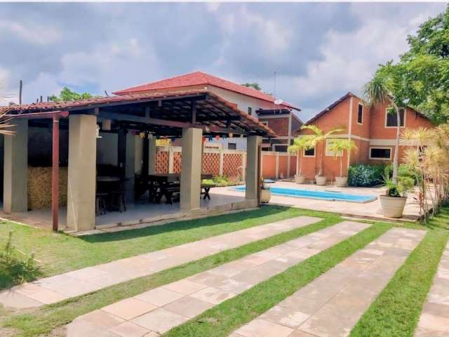 Casa com 3 dormitórios à venda, 350 m² por R$ 350.000,00 - Alpes Suiços - Gravatá/PE