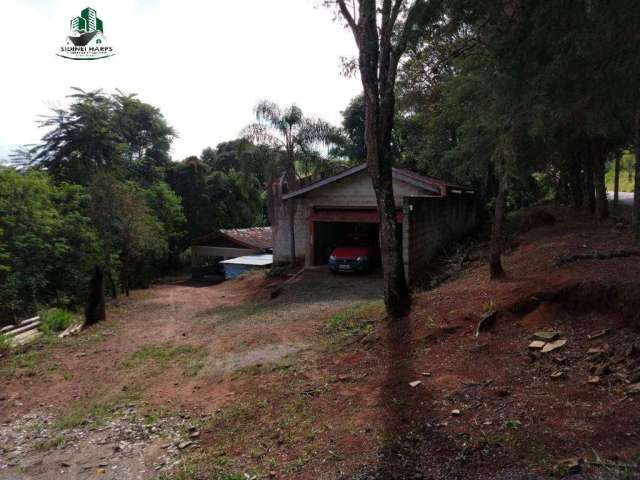 Casa e Galpão Com terreno de 3mil mts / Com ótima localização em Bragança