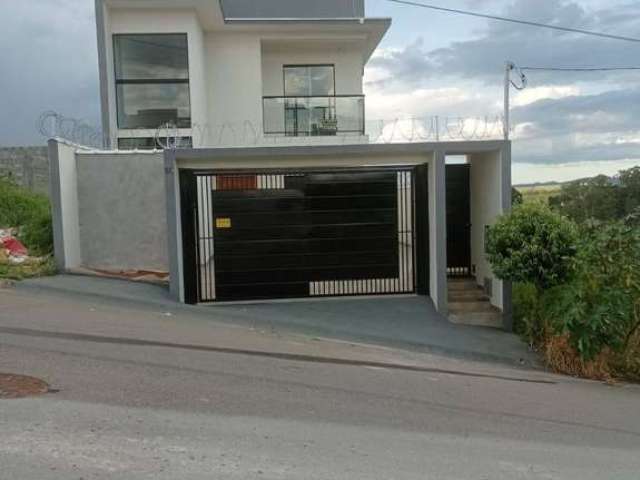 Maravilhoso Sobrado a venda! Residencial Villa Verde - Bragança Paulista SP