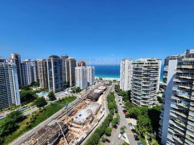 Cobertura Duplex à Venda na Praia Barra da Tijuca com Vista Mar Condomínio Atlântico Sul 1200m² com 5 Suítes Piscina Sauna Varandas 8 Vagas de Garagem