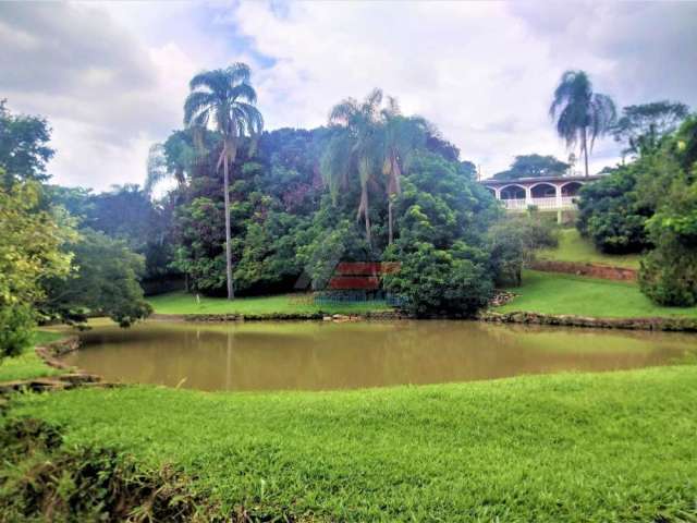 zaQmachado- LINDA CHÁCARA, 12000m², 2 CASAS, TOTAL 9 DORMS, LAGO, RIACHO, 2 MINAS D'ÁGUA