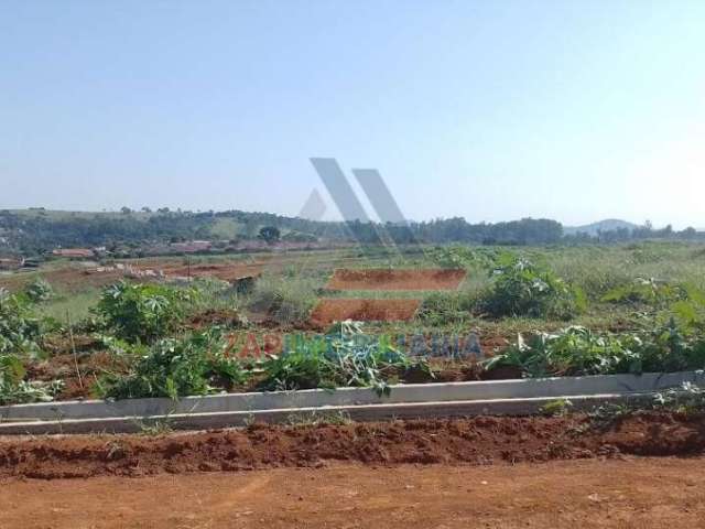 Lote 140m², frente para área verde, quitado, parte alta do loteamento