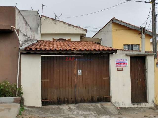 Casa na vila aparecida, uso misto, morar ou renda