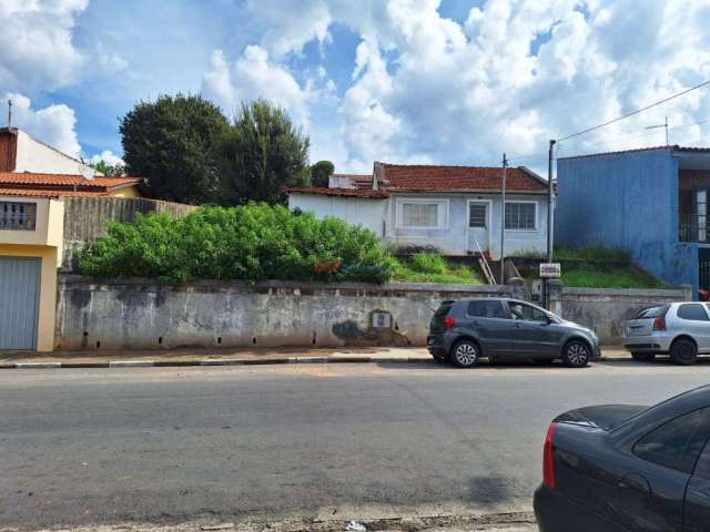 TERRENO MISTO DE 478,55m², TESTADA 18m, RUA COMERCIAL