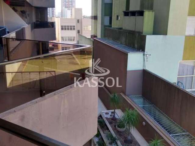 Excelente apartamento central 1 suíte + 2 quartos com área total de 281m²