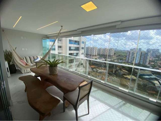 Apartamento em Pituaçu com 4 quartos e 2 suítes, 142m² à venda por R$ 1.450.000,00