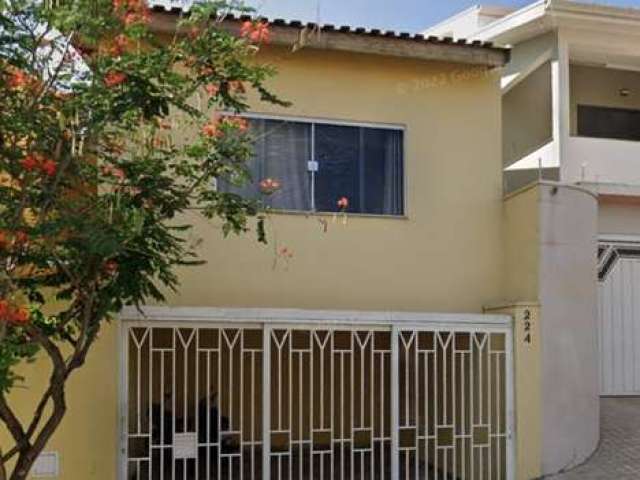 Casa à venda no bairro Jardim Serra da Paulista - São João da Boa Vista/SP