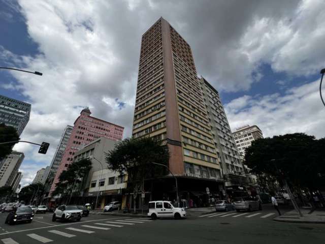 Conjunto Comercial para alugar, 38.00 m2 por R$600.00  - Centro - Curitiba/PR