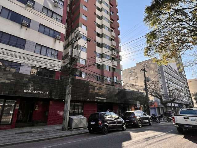 Kitinet para alugar, 18.96 m2 por R$1380.00  - Centro - Curitiba/PR