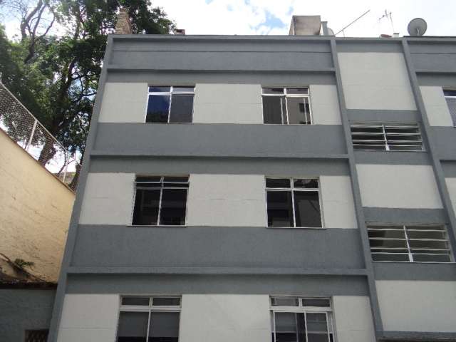 Excelente apartamento 2/4 com portaria 24h no centro da cidade!