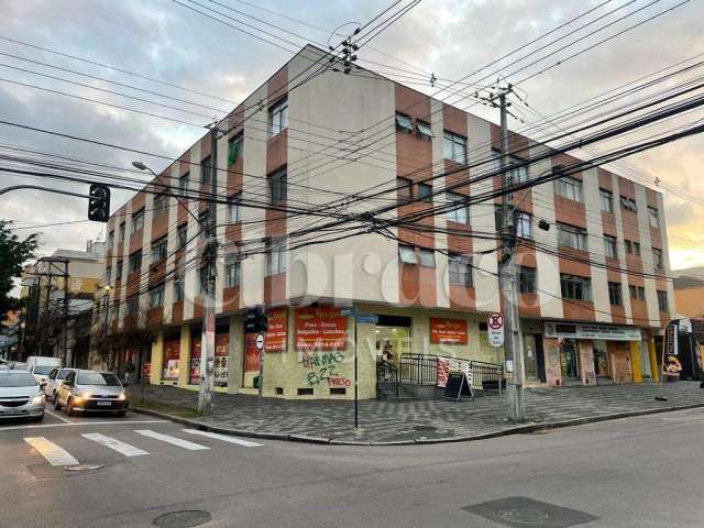 Prédio no São Francisco, com 2.449,26 m²