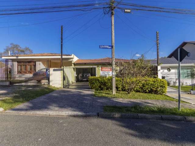 Casa com 3 quartos no bairro Tarumã, próximo ao Auto Shopping Curitiba