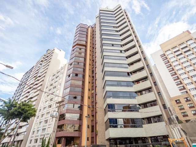 Apartamento com 4 quartos no bairro Batel, próximo ao Shopping Curitiba e o Hospital Pequeno Príncipe.