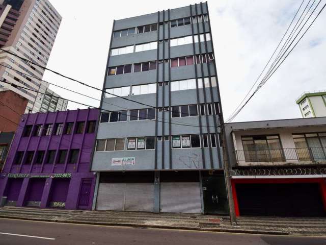 Conjunto comercial com 37,47m² de área privativa