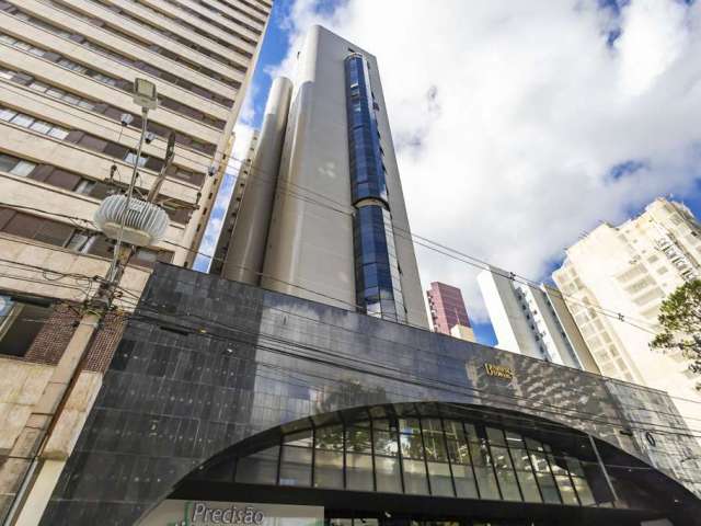 Conjunto comercial com 492,04m² de área privativa no Batel