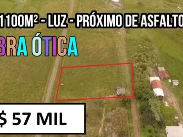 [117008] terreno rural 1100m² com luz e fibra ótica frente próximo do asfalto