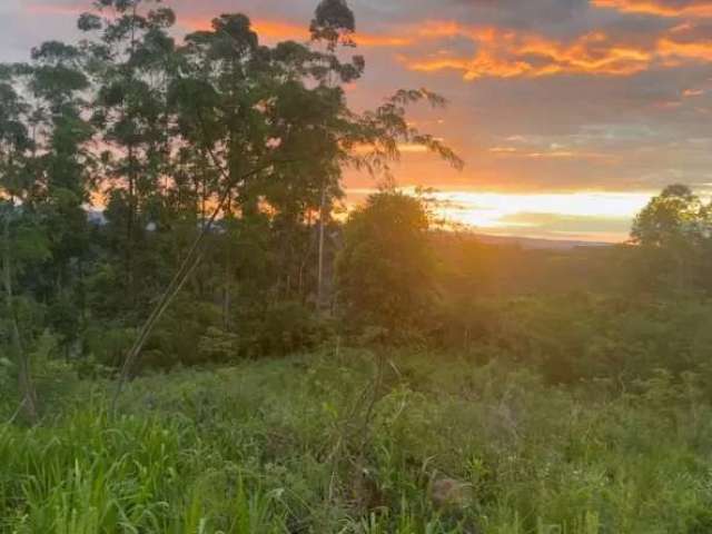 Chácara com lindo por do sol - com luz, água encanada - r$ 25 mil + r$ 1500 mensais