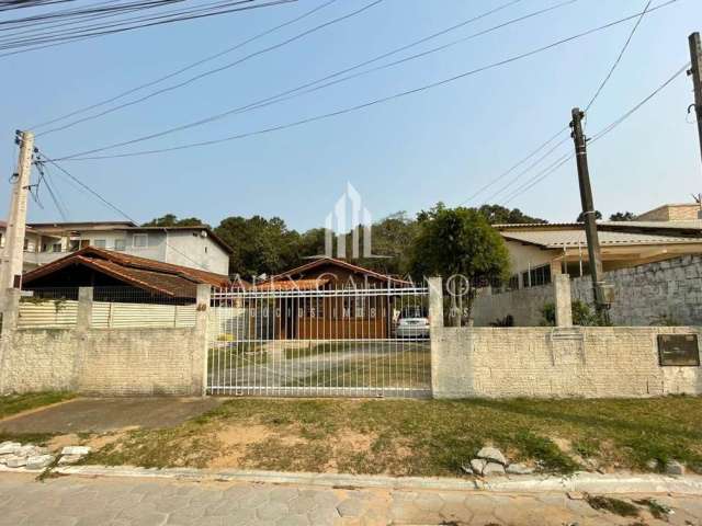 Casa para Venda em Florianópolis, São João do Rio Vermelho, 2 dormitórios, 1 banheiro, 1 vaga