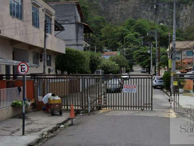 Casa para Venda em Niterói, Largo do Barradas, 3 dormitórios, 1 suíte, 2 banheiros