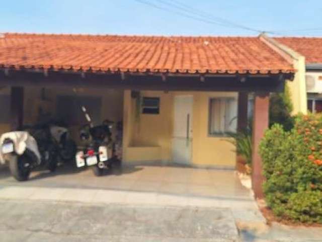 Casa em condomínio fechado com 3 quartos à venda na Avenida João Eugênio Gonçalves Pinheiro, 300, Areão, Cuiabá por R$ 510.000