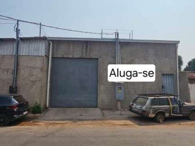 Barracão / Galpão / Depósito com 1 sala para alugar na Avenida Carmindo de Campos, Jardim Califórnia, Cuiabá por R$ 3.500