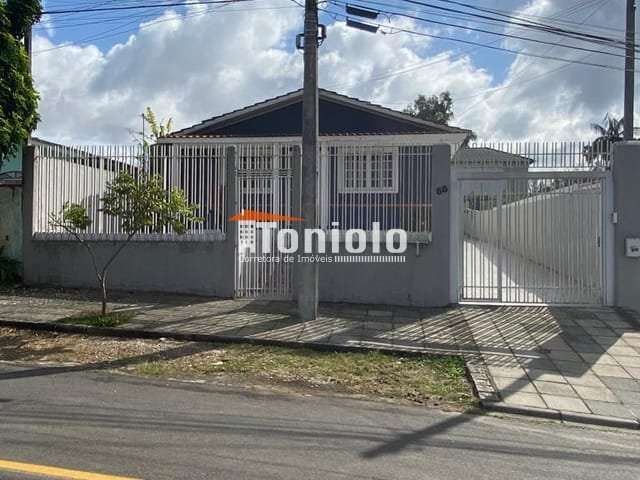 Casa com 5 quartos à venda na Rua Guilherme Kampa, São Domingos, São José dos Pinhais por R$ 1.150.000