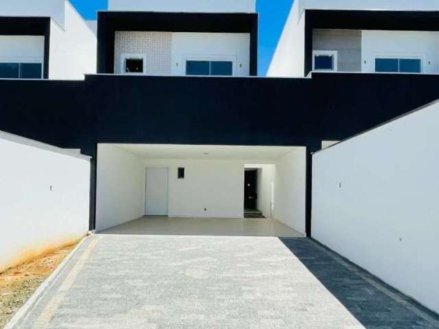 Casa com 3 quartos à venda na Rua Riachuelo, 02,03, Bom Retiro, Joinville por R$ 890.000