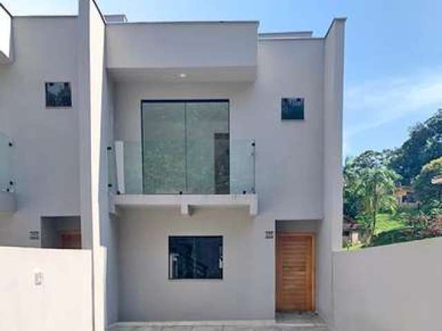 Casa com 3 quartos à venda no Boa Vista, Joinville  por R$ 375.000