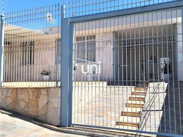 Casa com 4 quartos à venda no Jardim Nova Europa, Campinas , 175 m2 por R$ 850.000